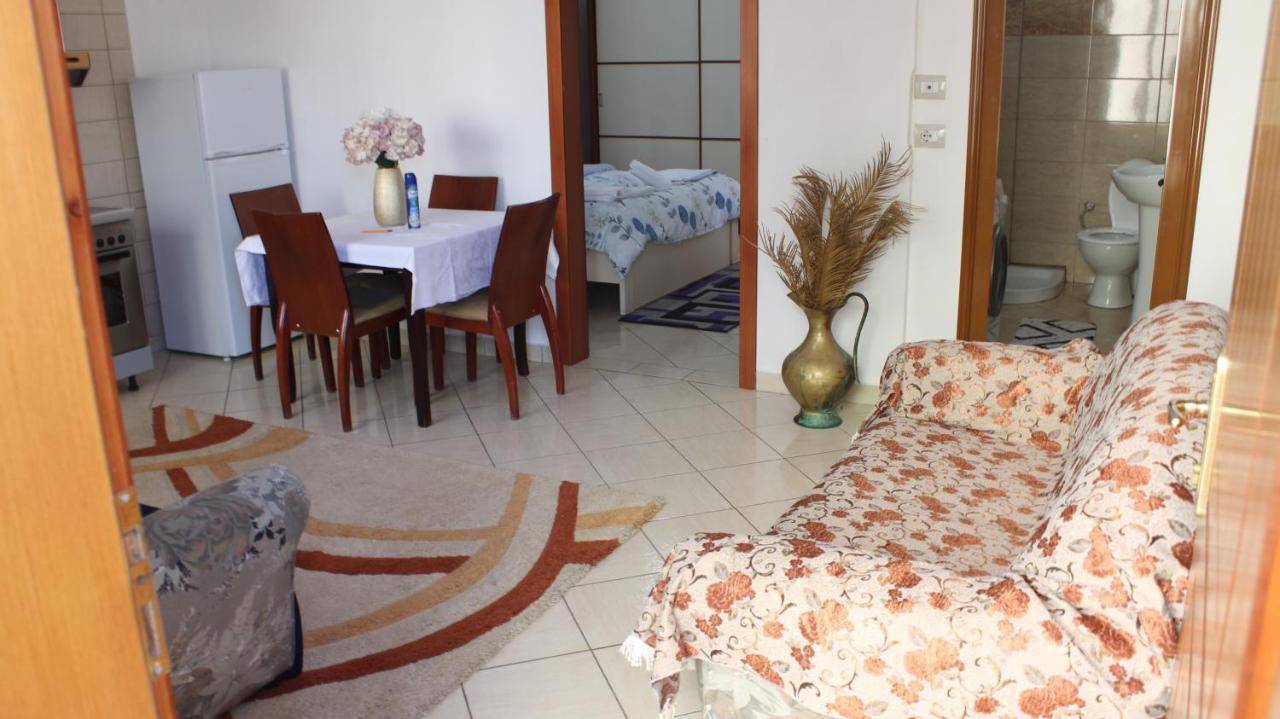 Bledi'S Cozy Apartment In New Blvd Tirana Exterior photo